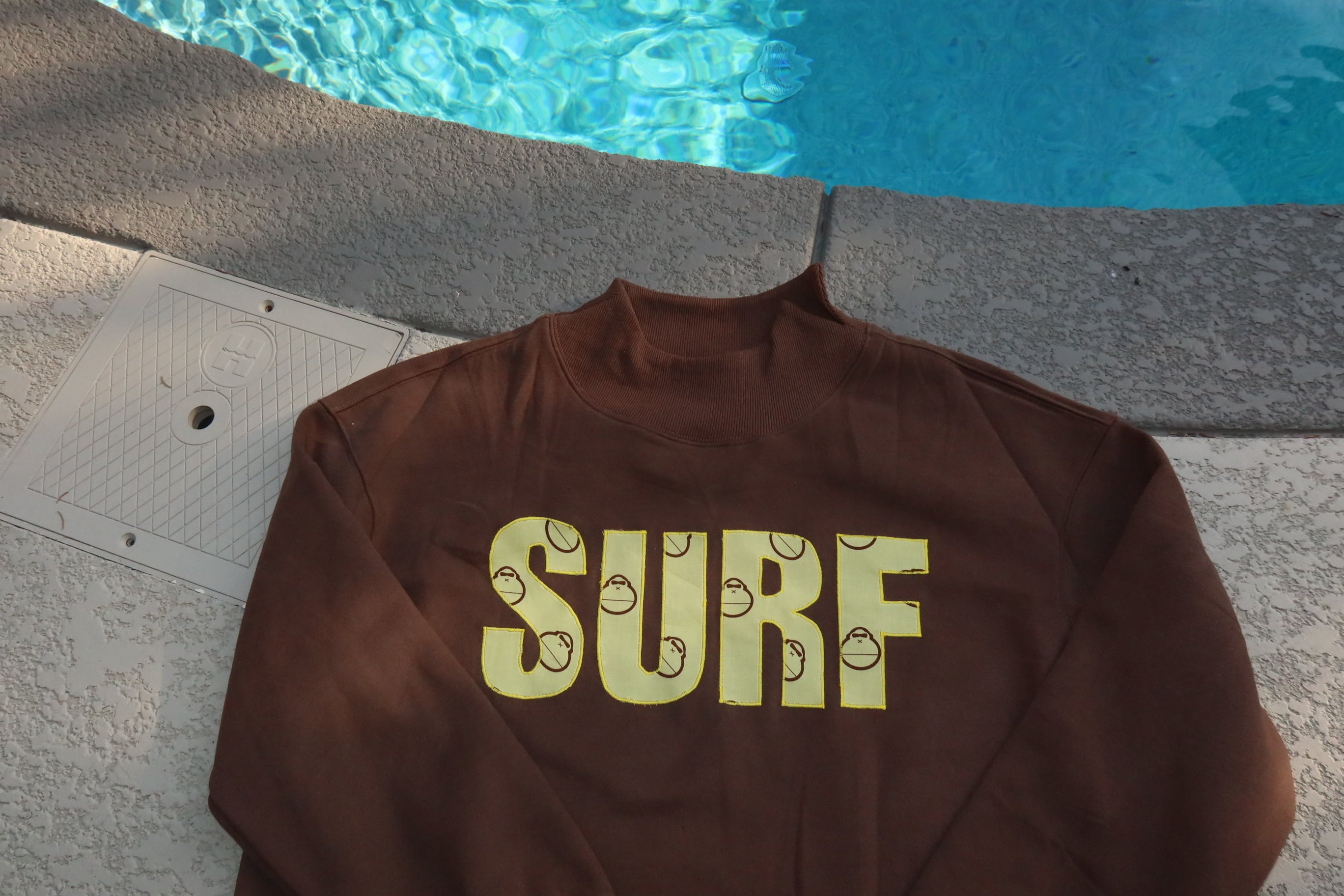 sun bum mockneck