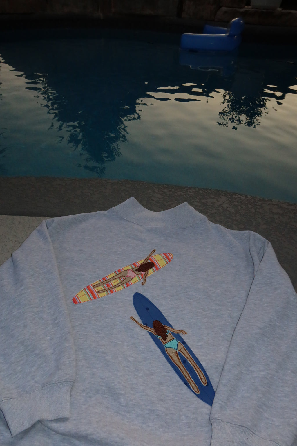surfer girl mockneck